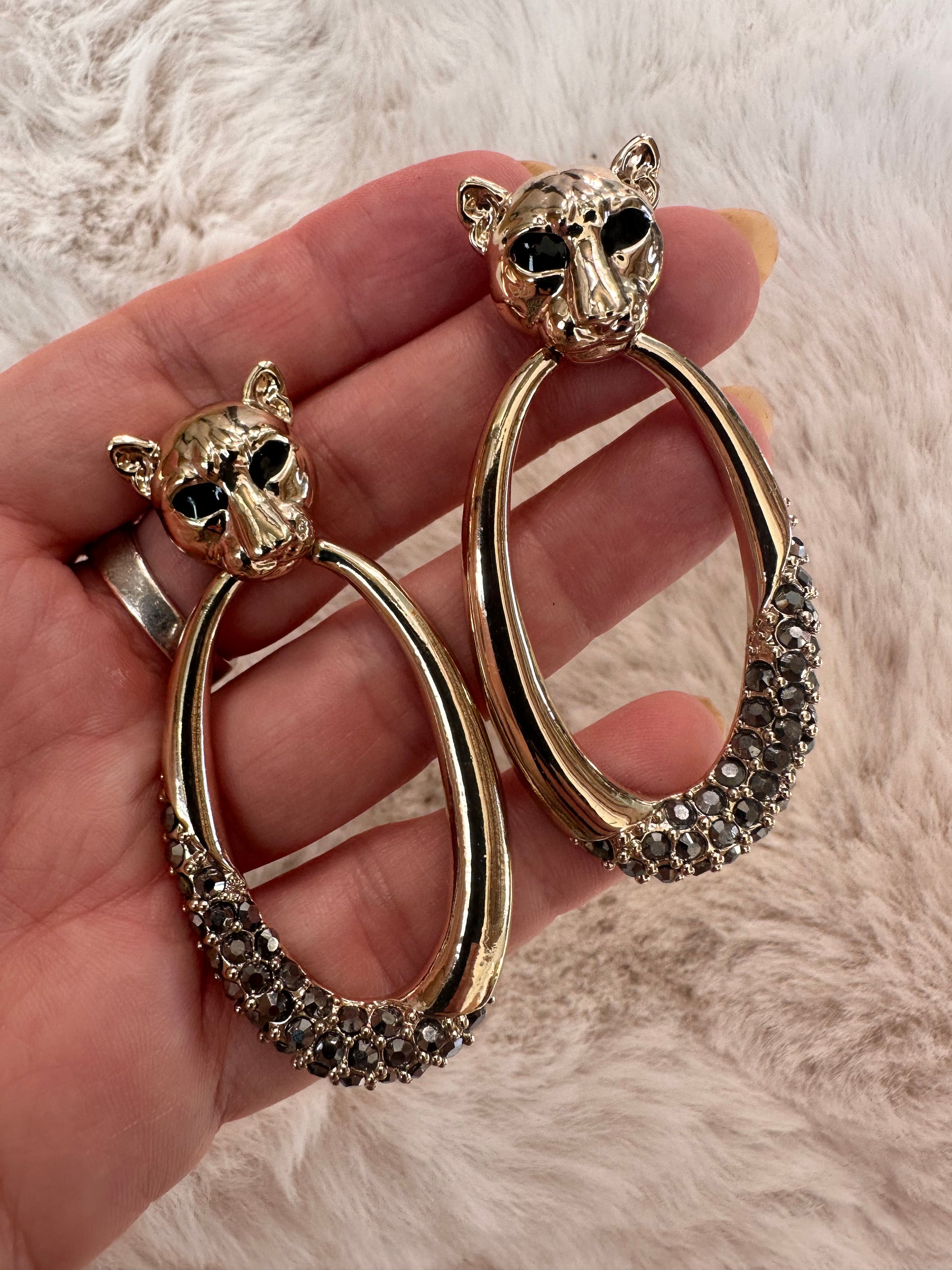 Earrings (Pierced) — image