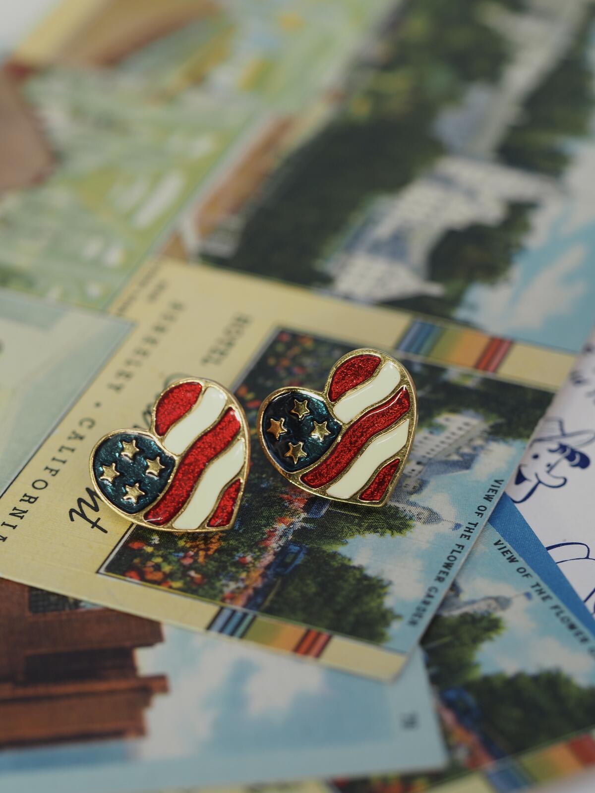 Vintage Avon Patriotic Heart Flag Enamel Stud Earrings