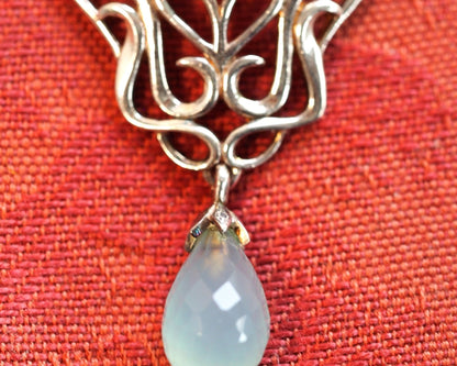 Derewala Sterling Silver Chalcedony Drop Pendant, 2.75 Inch, 2000s Pendant - GlamGram NYC