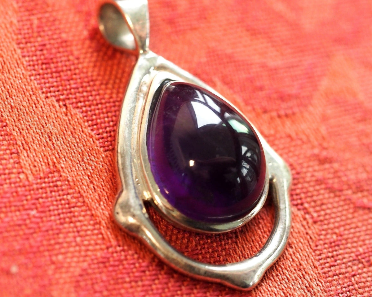 Sterling Silver Amethyst Modernist Teardrop Pendant Pendant - GlamGram NYC