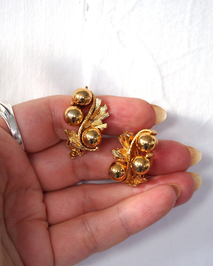 Vintage 1950s Gold-Tone Leaf Spray Clip-On Earrings with Orb Accents Earrings (Clip) - GlamGram NYC