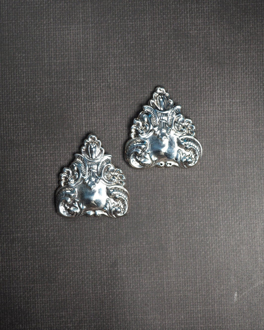 Vintage 1980s Sterling Silver Repousse Clip Earrings Earrings (Clip) - GlamGram NYC