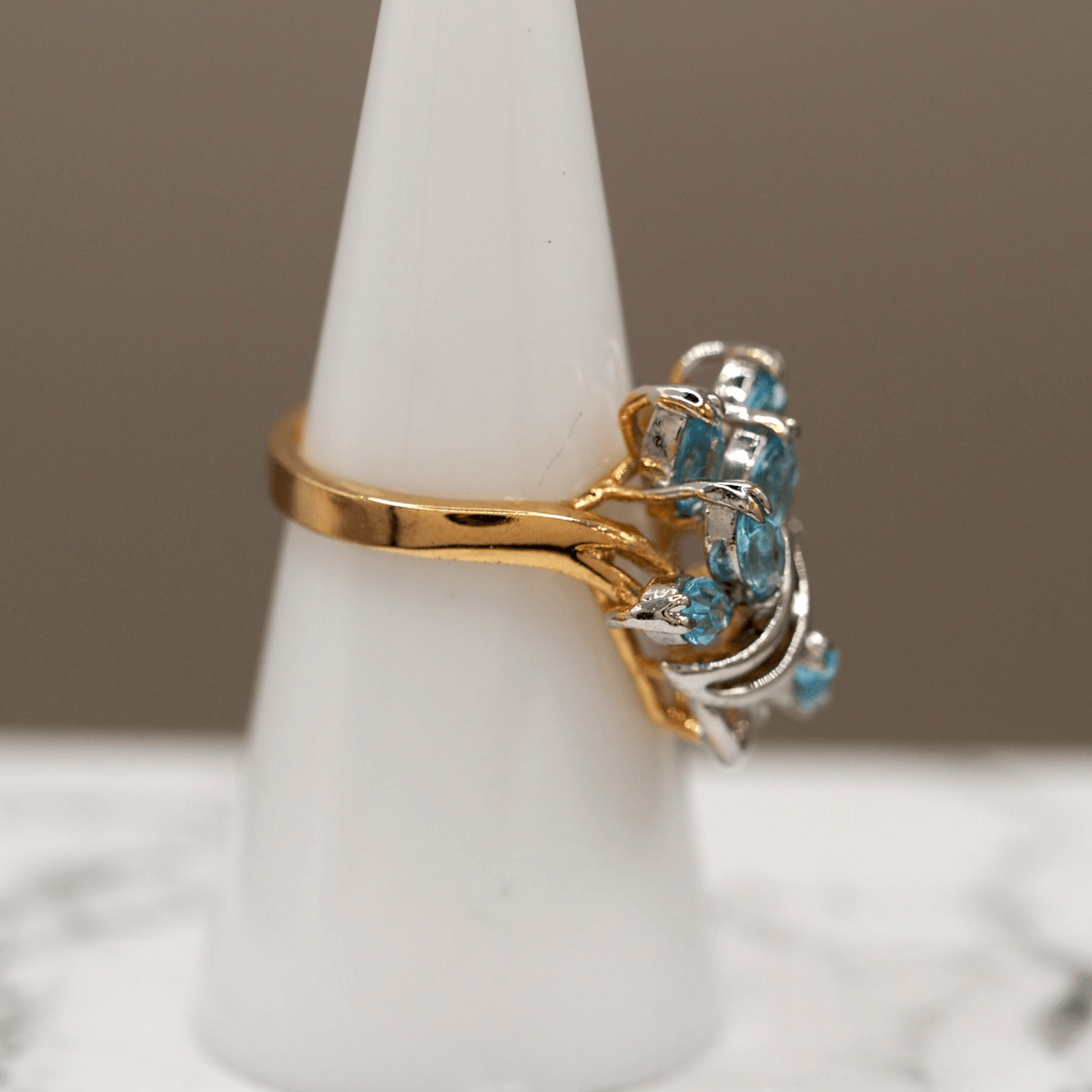 Vintage Aqua Marquise Crystal Spray Cocktail Ring Gold Tone Size 5 Ring - GlamGram NYC