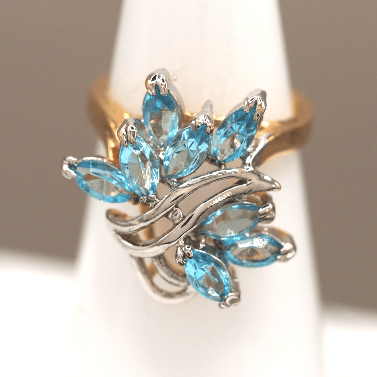 Vintage Aqua Marquise Crystal Spray Cocktail Ring Gold Tone Size 5 Ring - GlamGram NYC