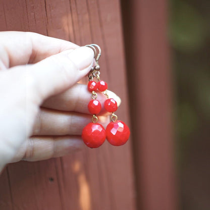 Vintage Opaque Cherry Red Faceted Glass Necklace & Dangle Earrings Set Set - GlamGram NYC