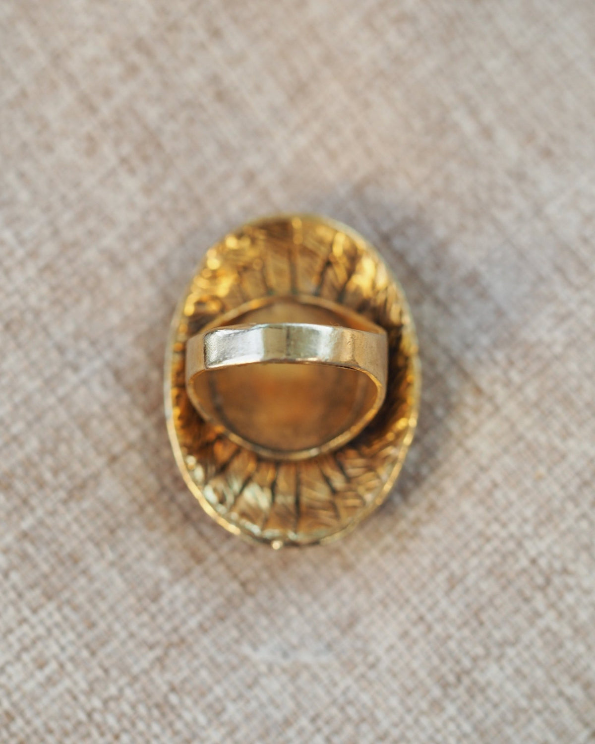 Vintage Selro Attributed Cameo Ring, Pink Floral Daisy Cocktail Ring, Adjustable Gold Tone Mid Century Jewelry, Cottagecore Gift Ring - GlamGram NYC