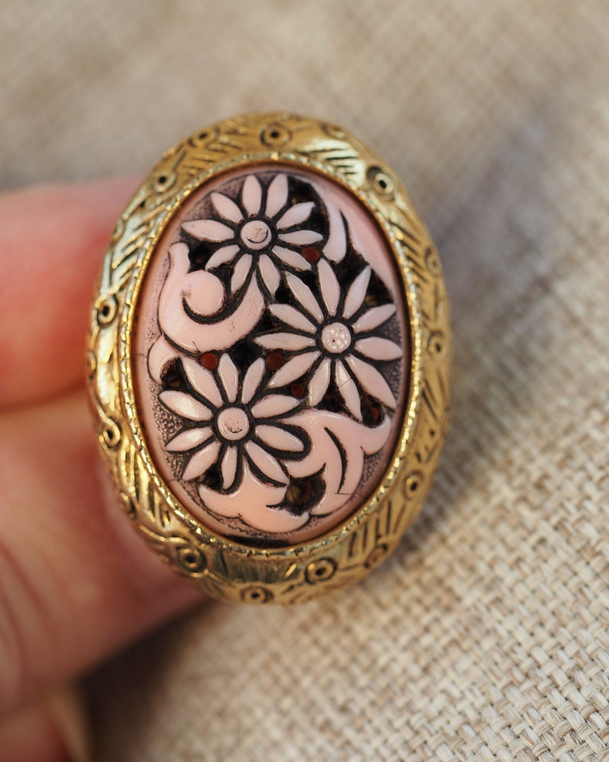 Vintage Selro Attributed Cameo Ring, Pink Floral Daisy Cocktail Ring, Adjustable Gold Tone Mid Century Jewelry, Cottagecore Gift Ring - GlamGram NYC