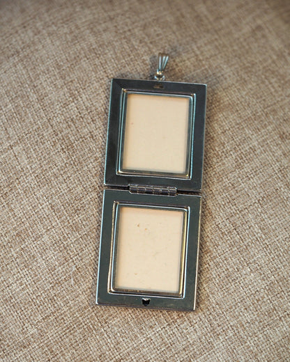 Vintage Silver-Tone Rose Basket Enamel Hinged Picture Locket Pendant Pendant - GlamGram NYC