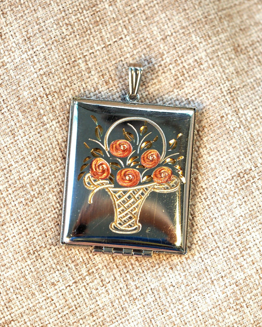 Vintage Silver-Tone Rose Basket Enamel Hinged Picture Locket Pendant Pendant - GlamGram NYC