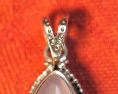 Vintage Sterling Silver Pink Glass Filigree Teardrop Pendant Pendant - GlamGram NYC
