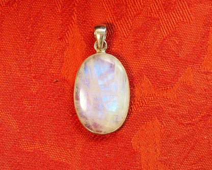 Vintage Sterling Silver Rainbow Moonstone Pendant Blue Flash Pendant - GlamGram NYC
