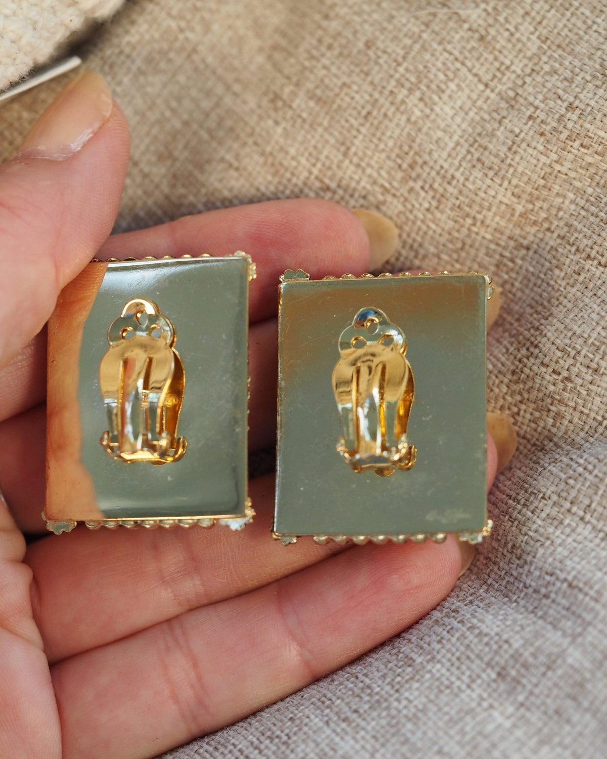 Vintage Whiting and Davis Clip Earrings, Pink Rose Guilloche Glass, 1950s Mid Century Signed Jewelry, New Old Stock Gift Earrings (Clip) - GlamGram NYC